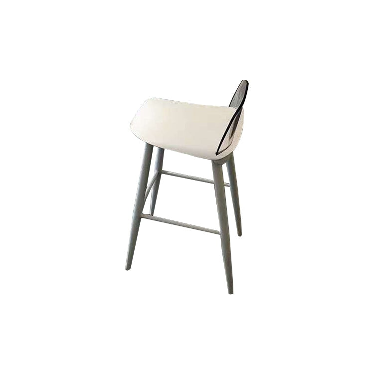 白色吧台，三聚氰胺貼面，鋼製桌腳，PU皮革，高密度聚氨酯泡棉。無味無害。可客製化。 BT-A12