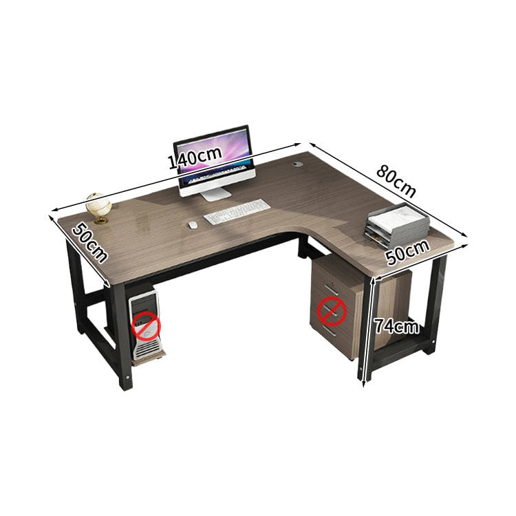 這款多功能現代書桌採用寬大的L形桌面、走線孔、鋼製框架和三聚氰胺貼面，穩固耐用，表面圓潤結實。這款簡約實用的書桌採用胡桃木和黑色打造，非常適合電腦辦公室。產品代碼：CD-A19